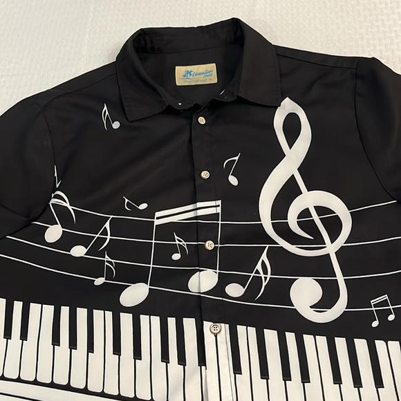Men’s Hawaiian Shirt with Piano Keys and Musical Notes. XL Excellent condition - Picture 9 of 9